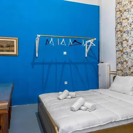 4 Bedroom Vintage House In Heart Of Pagrati Athens Exterior photo