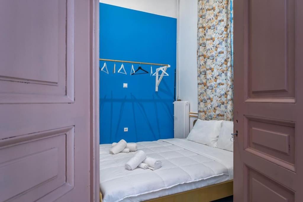 Apartment 4 Bedroom Vintage House In Heart Of Pagrati