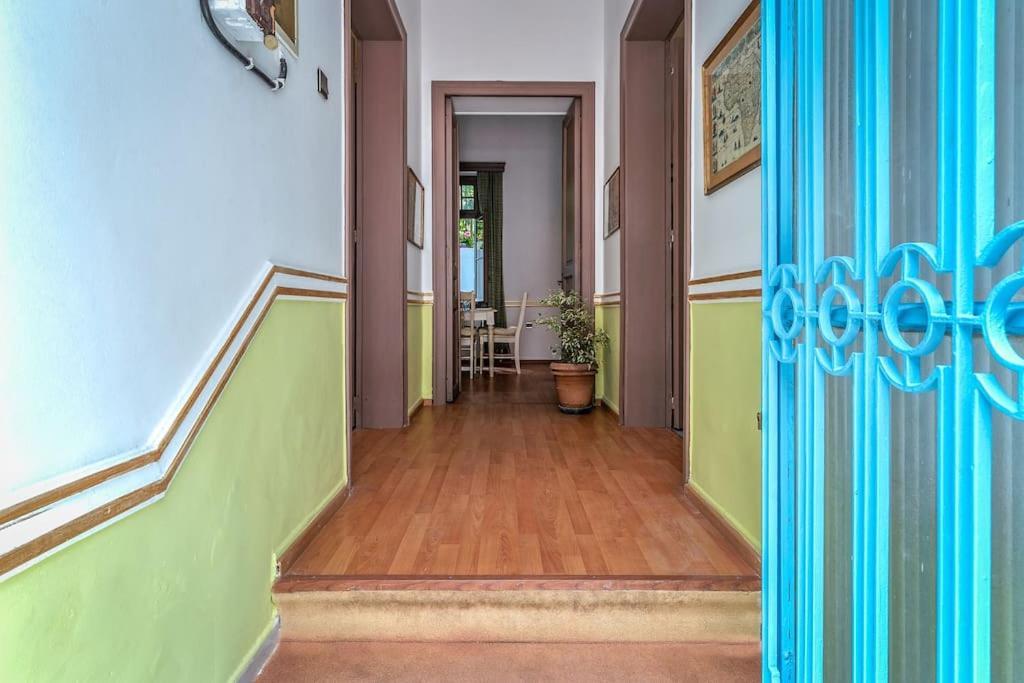 4 Bedroom Vintage House In Heart Of Pagrati Apartment